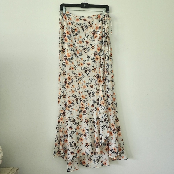 Free People Femme Edge Bohemian Maxi Skirt in Ivory Combo Size 10 - Picture 5 of 16